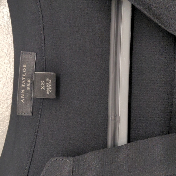 Silk Blouse XS - Picture 2 of 6